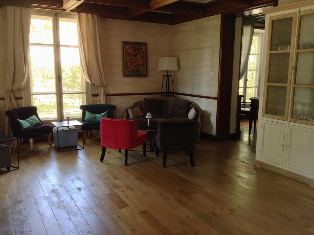 Hostellerie Les Frenes Avignon Exteriör bild