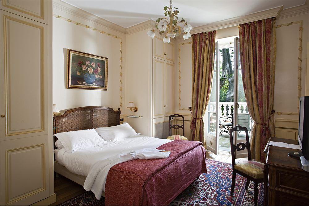 Hostellerie Les Frenes Avignon Rum bild